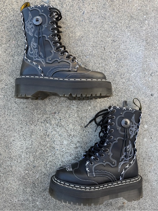 Dr. Martens Shoes - Dr. Martens Jadon Hi GA Gothic Americana Women’s Size 5